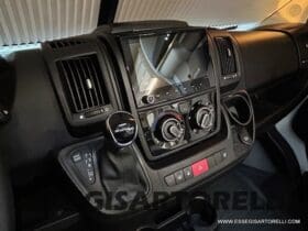 CHAUSSON TITANIUM 644 AUTOMATICO SEMINTEGRALE BASCULANTE E GARAGE 5P 12/2020