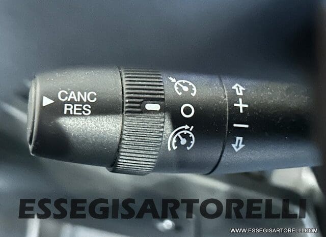 CHAUSSON TITANIUM 644 AUTOMATICO SEMINTEGRALE BASCULANTE E GARAGE 5P 12/2020 pieno