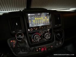 CHAUSSON TITANIUM 644 AUTOMATICO SEMINTEGRALE BASCULANTE E GARAGE 5P 12/2020 pieno