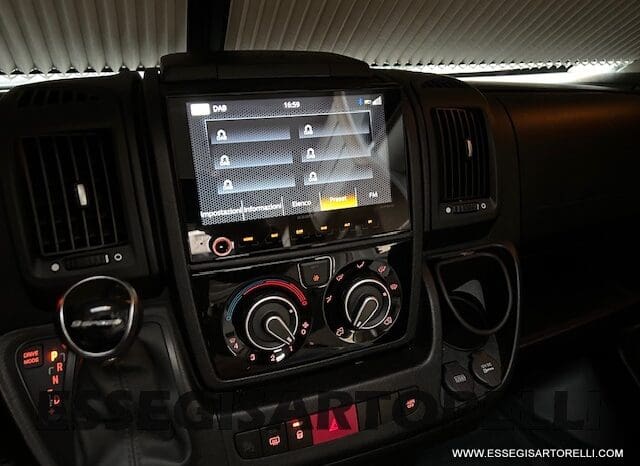 CHAUSSON TITANIUM 644 AUTOMATICO SEMINTEGRALE BASCULANTE E GARAGE 5P 12/2020 pieno