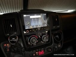CHAUSSON TITANIUM 644 AUTOMATICO SEMINTEGRALE BASCULANTE E GARAGE 5P 12/2020 pieno