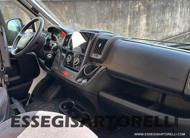 CHAUSSON TITANIUM 644 AUTOMATICO SEMINTEGRALE BASCULANTE E GARAGE 5P 12/2020 pieno