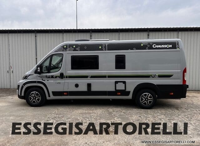 CHAUSSON SPORTLINE V 690 MY 2026 AUTOMATICO SERIE VAN 636 CM MAXI MATRIMONIALE ELETTRICO BASCULANTE pieno