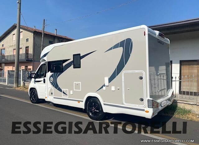 CHAUSSON TITANIUM 644 AUTOMATICO SEMINTEGRALE BASCULANTE E GARAGE 5P 12/2020 pieno