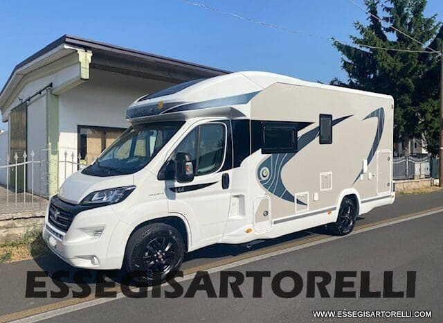 CHAUSSON TITANIUM 644 AUTOMATICO SEMINTEGRALE BASCULANTE E GARAGE 5P 12/2020 pieno