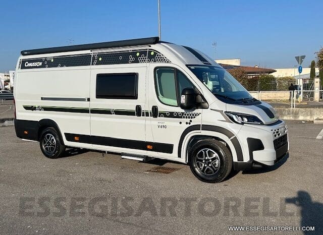 CHAUSSON SPORTLINE V 690 MY 2026 AUTOMATICO SERIE VAN 636 CM MAXI MATRIMONIALE ELETTRICO BASCULANTE pieno