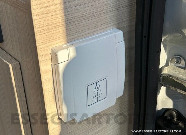 CHAUSSON SPORTLINE V 690 MY 2026 AUTOMATICO SERIE VAN 636 CM MAXI MATRIMONIALE ELETTRICO BASCULANTE pieno
