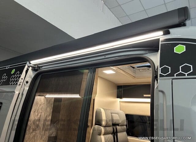 CHAUSSON SPORTLINE V 690 MY 2026 AUTOMATICO SERIE VAN 636 CM MAXI MATRIMONIALE ELETTRICO BASCULANTE pieno