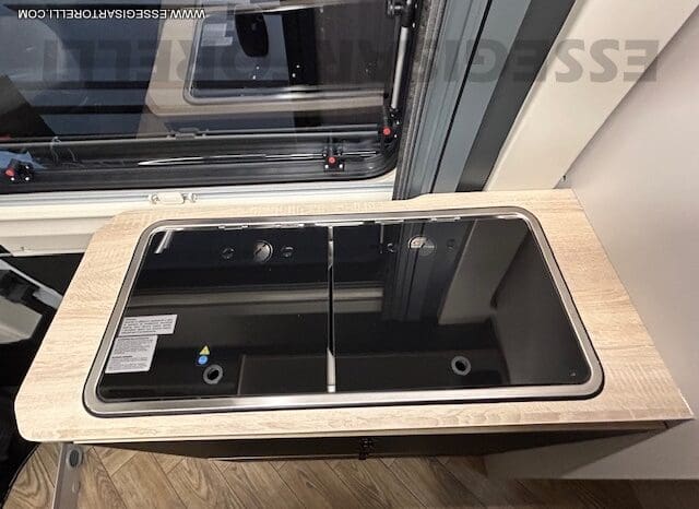 CHAUSSON SPORTLINE V 690 MY 2026 AUTOMATICO SERIE VAN 636 CM MAXI MATRIMONIALE ELETTRICO BASCULANTE pieno