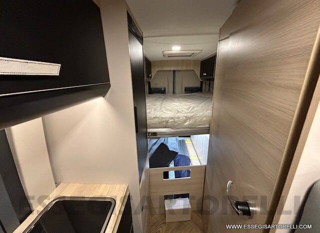 CHAUSSON SPORTLINE V 690 MY 2026 AUTOMATICO SERIE VAN 636 CM MAXI MATRIMONIALE ELETTRICO BASCULANTE pieno
