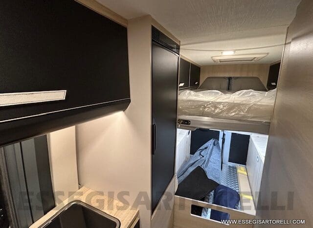CHAUSSON SPORTLINE V 690 MY 2026 AUTOMATICO SERIE VAN 636 CM MAXI MATRIMONIALE ELETTRICO BASCULANTE pieno