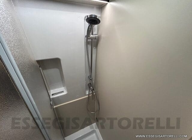 CHAUSSON SPORTLINE V 690 MY 2026 AUTOMATICO SERIE VAN 636 CM MAXI MATRIMONIALE ELETTRICO BASCULANTE pieno