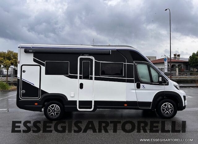 CHAUSSON NEW X 650 MY ’26 AUTOMATICO GARAGE E BASCULANTE (636 x 210 cm) pieno