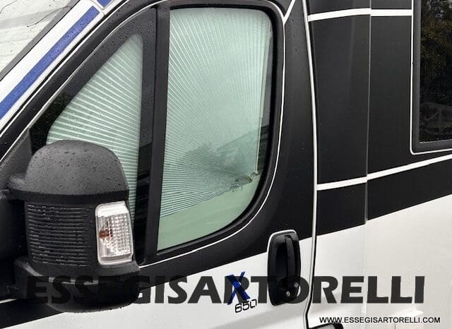 CHAUSSON NEW X 650 MY ’26 AUTOMATICO GARAGE E BASCULANTE (636 x 210 cm) pieno