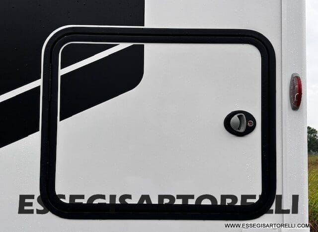 CHAUSSON NEW X 650 MY ’26 AUTOMATICO GARAGE E BASCULANTE (636 x 210 cm) pieno