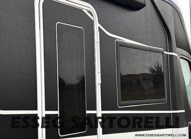 CHAUSSON NEW X 650 MY ’26 AUTOMATICO GARAGE E BASCULANTE (636 x 210 cm) pieno