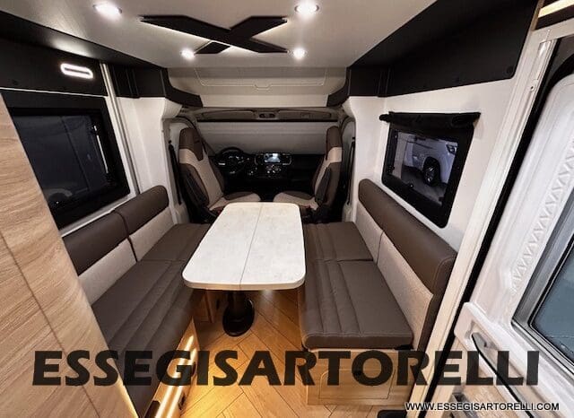 CHAUSSON NEW X 650 MY ’26 AUTOMATICO GARAGE E BASCULANTE (636 x 210 cm) pieno
