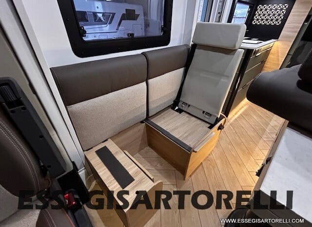 CHAUSSON NEW X 650 MY ’26 AUTOMATICO GARAGE E BASCULANTE (636 x 210 cm) pieno
