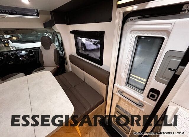 CHAUSSON NEW X 650 MY ’26 AUTOMATICO GARAGE E BASCULANTE (636 x 210 cm) pieno