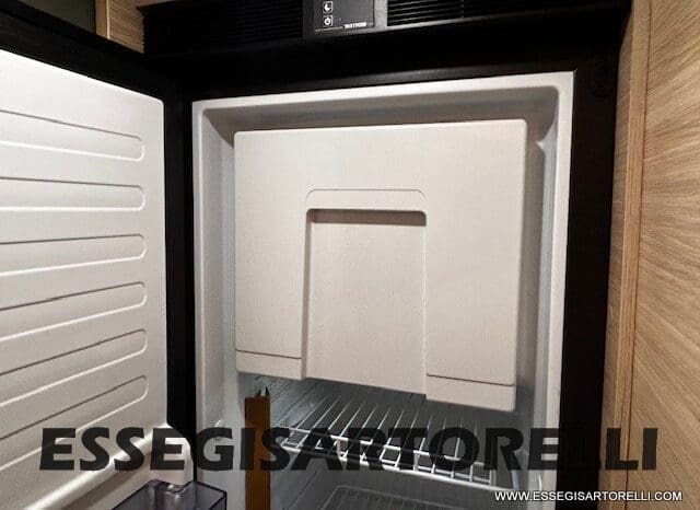 CHAUSSON NEW X 650 MY ’26 AUTOMATICO GARAGE E BASCULANTE (636 x 210 cm) pieno