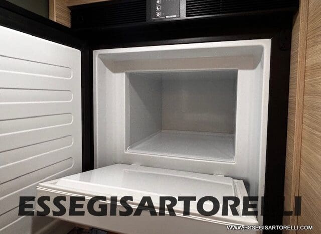 CHAUSSON NEW X 650 MY ’26 AUTOMATICO GARAGE E BASCULANTE (636 x 210 cm) pieno