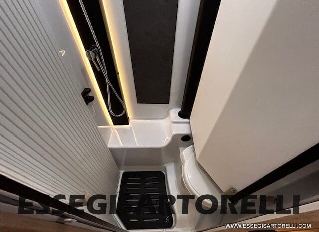 CHAUSSON NEW X 650 MY ’26 AUTOMATICO GARAGE E BASCULANTE (636 x 210 cm) pieno