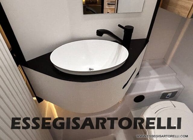 CHAUSSON NEW X 650 MY ’26 AUTOMATICO GARAGE E BASCULANTE (636 x 210 cm) pieno