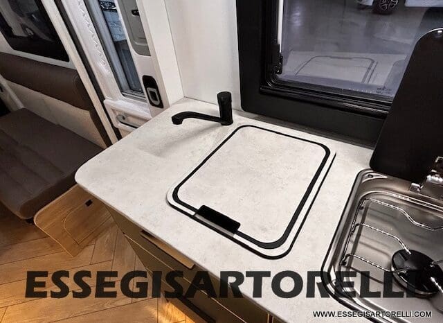 CHAUSSON NEW X 650 MY ’26 AUTOMATICO GARAGE E BASCULANTE (636 x 210 cm) pieno