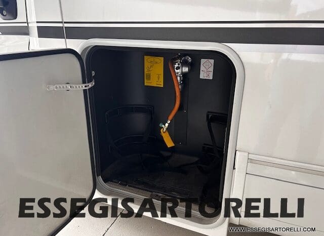 ADRIA CORAL PLUS XL A 670 DK 2018 UNIPRO 7 POSTI OMOLOGATI 150 CV LED pieno