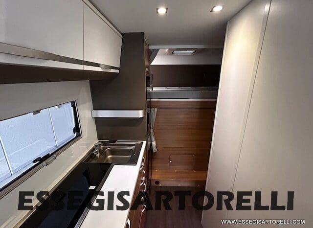 ADRIA CORAL PLUS XL A 670 DK 2018 UNIPRO 7 POSTI OMOLOGATI 150 CV LED pieno