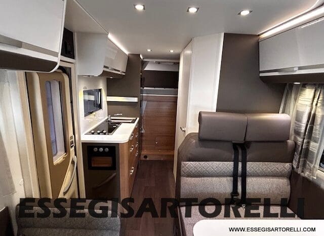 ADRIA CORAL PLUS XL A 670 DK 2018 UNIPRO 7 POSTI OMOLOGATI 150 CV LED pieno