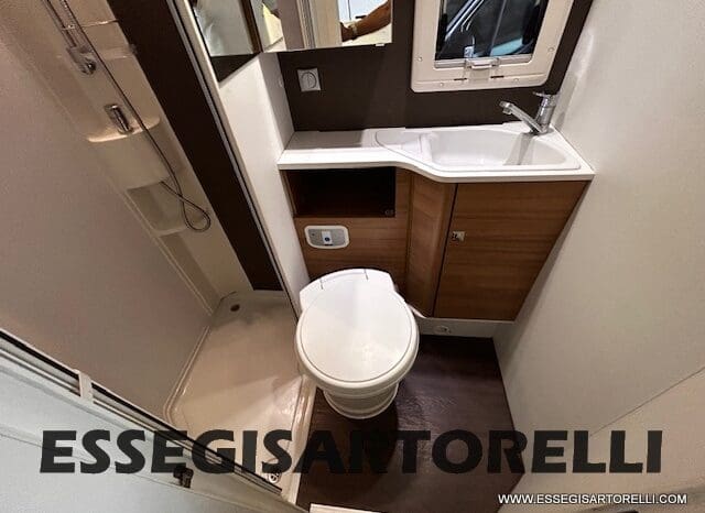 ADRIA CORAL PLUS XL A 670 DK 2018 UNIPRO 7 POSTI OMOLOGATI 150 CV LED pieno