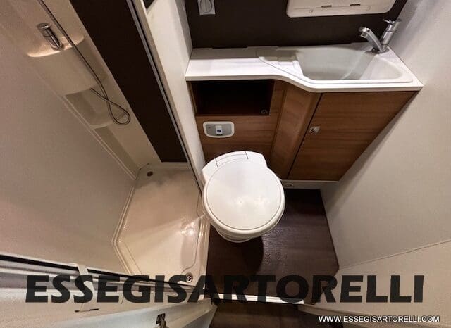 ADRIA CORAL PLUS XL A 670 DK 2018 UNIPRO 7 POSTI OMOLOGATI 150 CV LED pieno