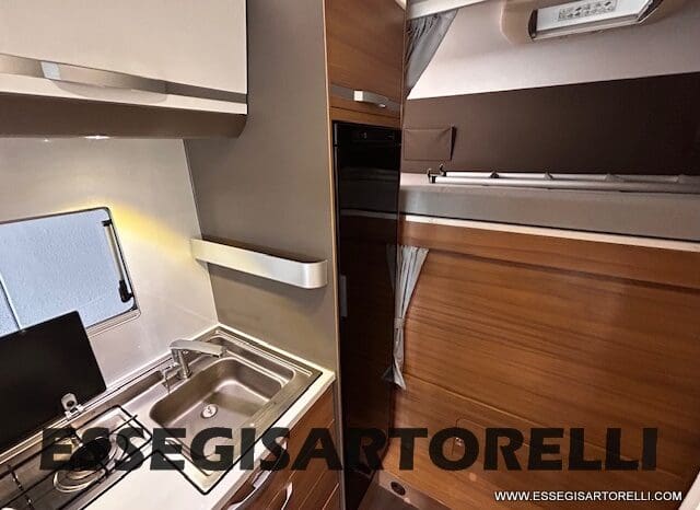 ADRIA CORAL PLUS XL A 670 DK 2018 UNIPRO 7 POSTI OMOLOGATI 150 CV LED pieno