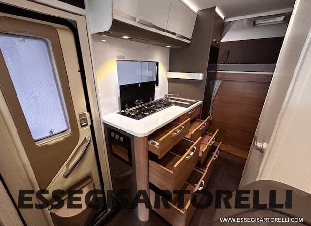 ADRIA CORAL PLUS XL A 670 DK 2018 UNIPRO 7 POSTI OMOLOGATI 150 CV LED pieno