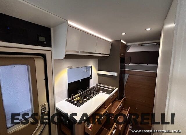 ADRIA CORAL PLUS XL A 670 DK 2018 UNIPRO 7 POSTI OMOLOGATI 150 CV LED pieno