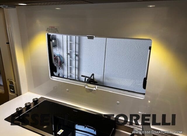 ADRIA CORAL PLUS XL A 670 DK 2018 UNIPRO 7 POSTI OMOLOGATI 150 CV LED pieno