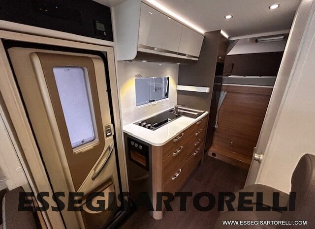 ADRIA CORAL PLUS XL A 670 DK 2018 UNIPRO 7 POSTI OMOLOGATI 150 CV LED pieno