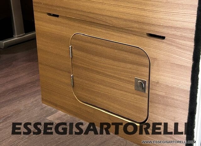 ADRIA CORAL PLUS XL A 670 DK 2018 UNIPRO 7 POSTI OMOLOGATI 150 CV LED pieno