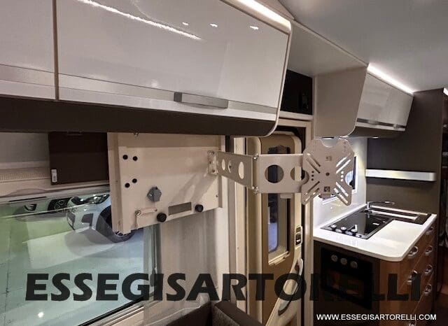 ADRIA CORAL PLUS XL A 670 DK 2018 UNIPRO 7 POSTI OMOLOGATI 150 CV LED pieno