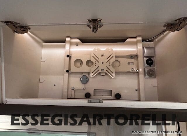 ADRIA CORAL PLUS XL A 670 DK 2018 UNIPRO 7 POSTI OMOLOGATI 150 CV LED pieno