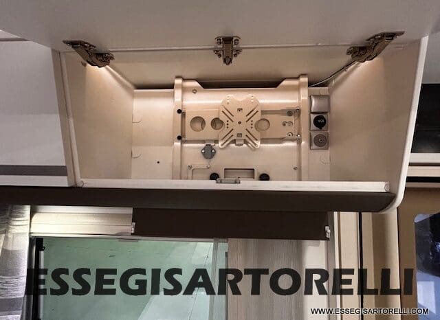 ADRIA CORAL PLUS XL A 670 DK 2018 UNIPRO 7 POSTI OMOLOGATI 150 CV LED pieno