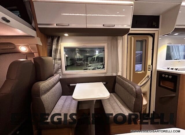 ADRIA CORAL PLUS XL A 670 DK 2018 UNIPRO 7 POSTI OMOLOGATI 150 CV LED pieno
