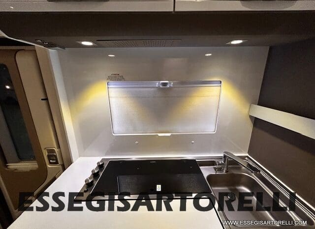 ADRIA CORAL PLUS XL A 670 DK 2018 UNIPRO 7 POSTI OMOLOGATI 150 CV LED pieno