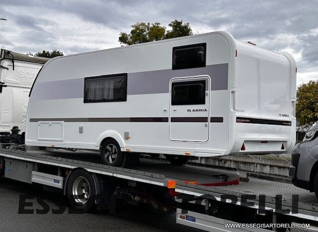 CARAVAN 7 POSTI ADRIA NEW ADORA 573 PT CARAVAN MY ’26 TRUMA COMBI P2 pieno