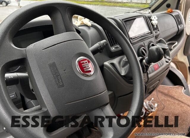 BURSTNER IXEO 666 SEMINTEGRALE BASCULANTE 2009 674 cm DOPPIO CLIMA pieno