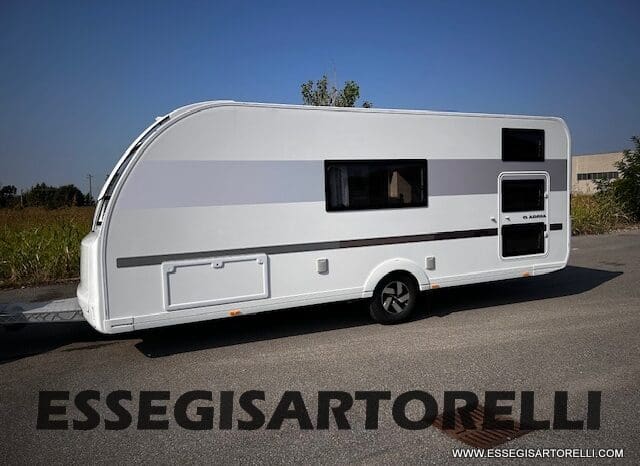 CARAVAN 7 POSTI ADRIA NEW ADORA 573 PT CARAVAN MY ’26 TRUMA COMBI pieno