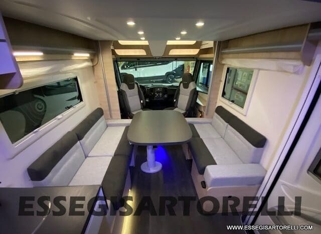 CHAUSSON EXALTIS 7020 MOTOROME 5 POSTI 08/2022 KM 30.521 FULL pieno