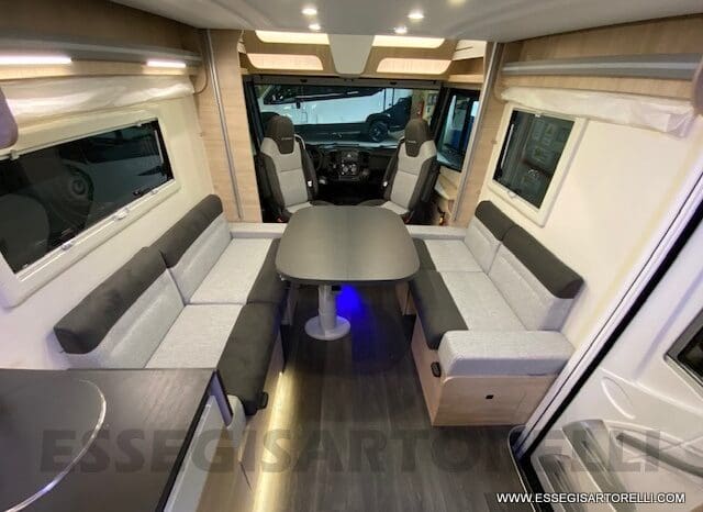 CHAUSSON EXALTIS 7020 MOTOROME 5 POSTI 08/2022 KM 30.600 FULL pieno