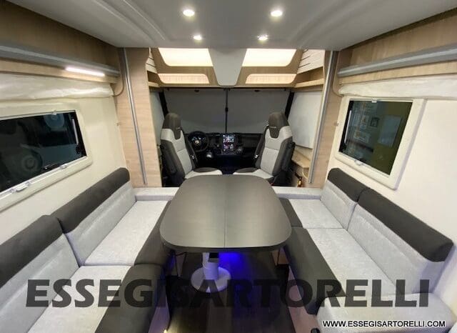 CHAUSSON EXALTIS 7020 MOTOROME 5 POSTI 08/2022 KM 30.521 FULL pieno